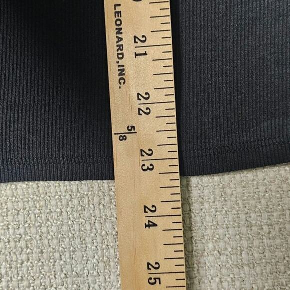 Express Black Ribbed Ruffle Shoulder Tank Cotton Spandex Size L - Picture 7 of 11